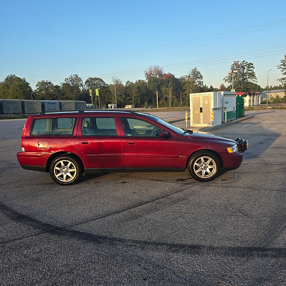 Volvo V70 5 of 11
