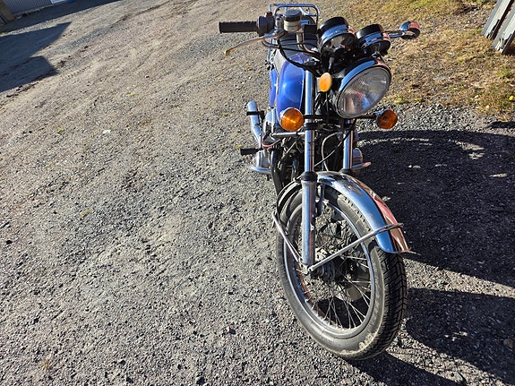 Honda CB750F 3 of 7
