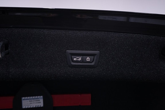 BMW 330e 7 of 28