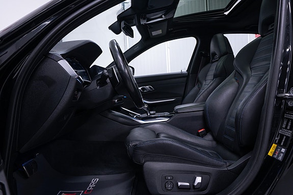 BMW 330e 11 of 28