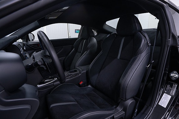 Toyota GR86 11 of 24