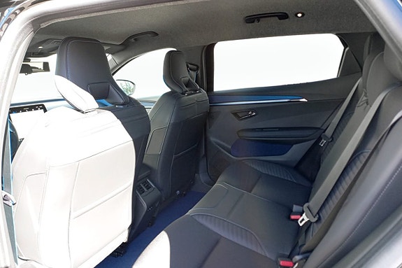 Renault Scenic E-Tech 12 of 14