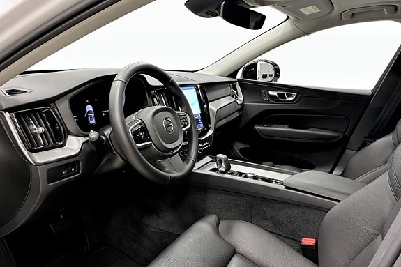 Volvo XC60 5 of 14