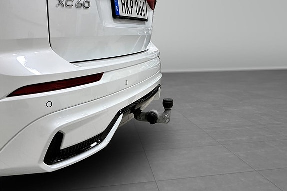 Volvo XC60 11 of 14