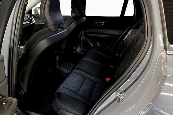 Volvo V60 8 of 9