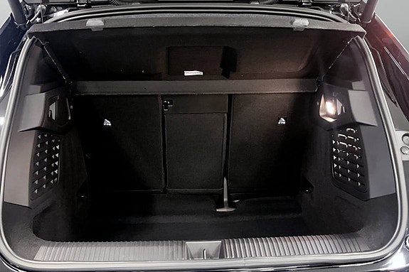 Renault Scenic E-Tech 9 of 9