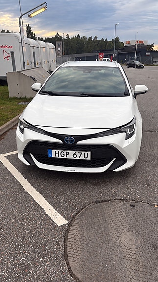 Toyota Corolla 2 of 8