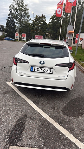 Toyota Corolla 6 of 8
