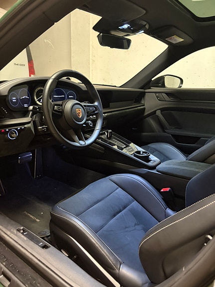 Porsche 911 Carrera GTS 8 of 8