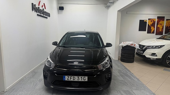 Kia Rio 3 of 10