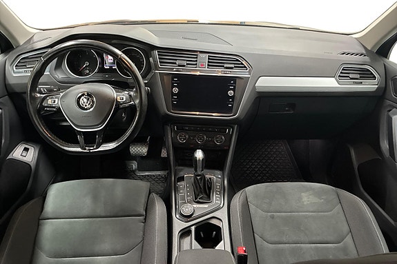 Volkswagen Tiguan 12 of 24