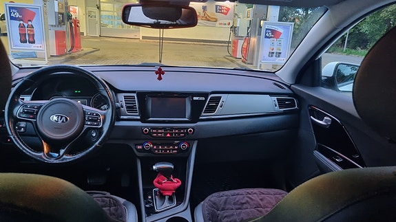 Kia Niro 4 of 9