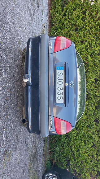 Toyota Avensis 3 of 4