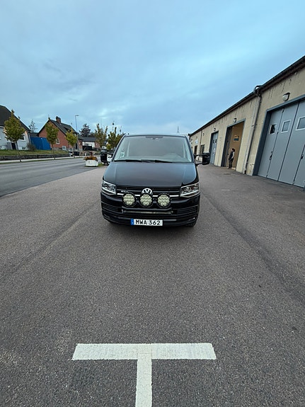 Volkswagen Transporter 2 of 7