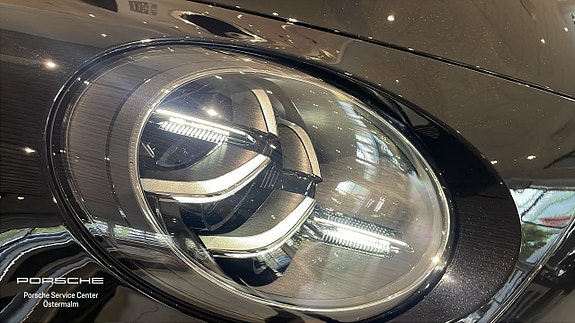 Porsche 911 Carrera S 11 of 17