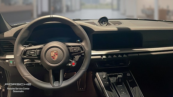 Porsche 911 Carrera S 14 of 17