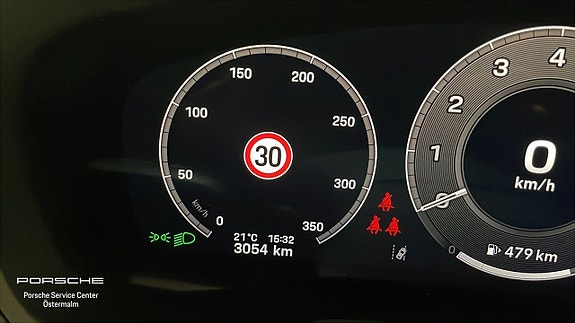 Porsche 911 Carrera S 13 of 17