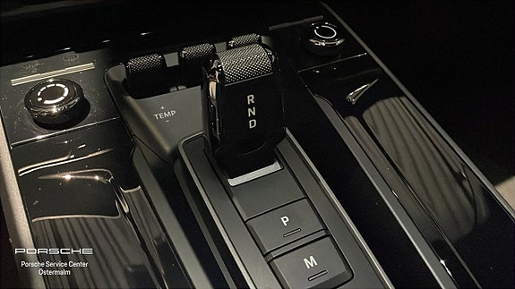 Porsche 911 Carrera S 15 of 17