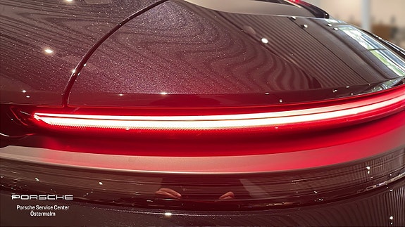 Porsche 911 Carrera S 10 of 17