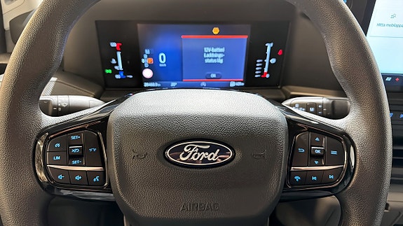 Ford Transit Custom 16 of 19