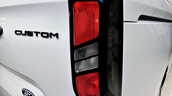 Ford Transit Custom 14 of 19