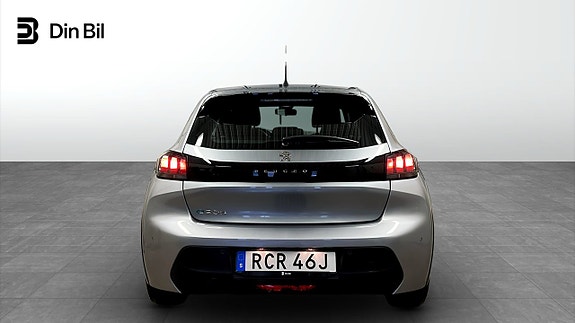 Peugeot e-208 5 of 21