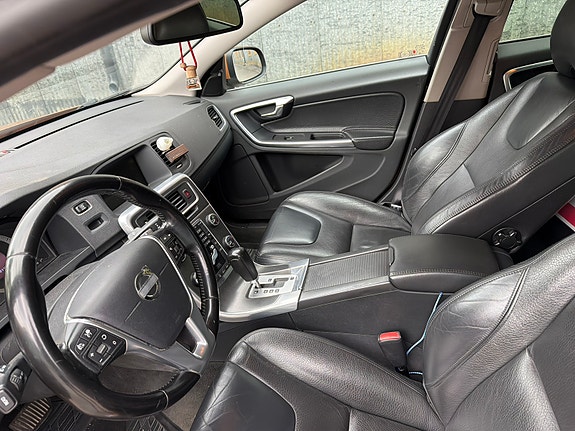 Volvo S60 6 of 9