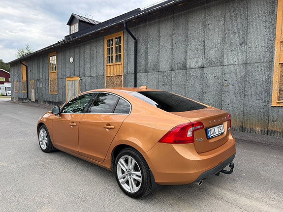 Volvo S60 4 of 9