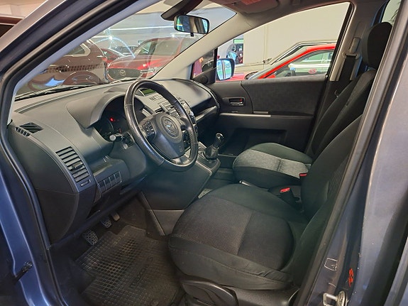 Mazda 5 3 of 5