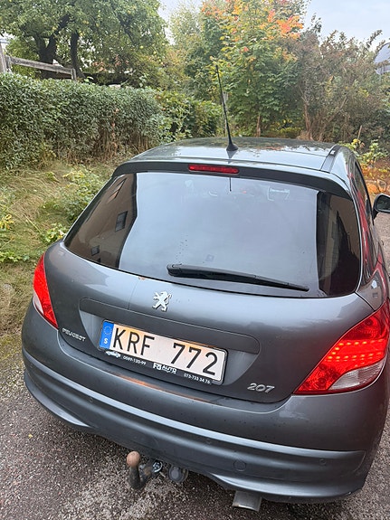 Peugeot 207 3 of 9