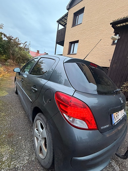 Peugeot 207 5 of 9