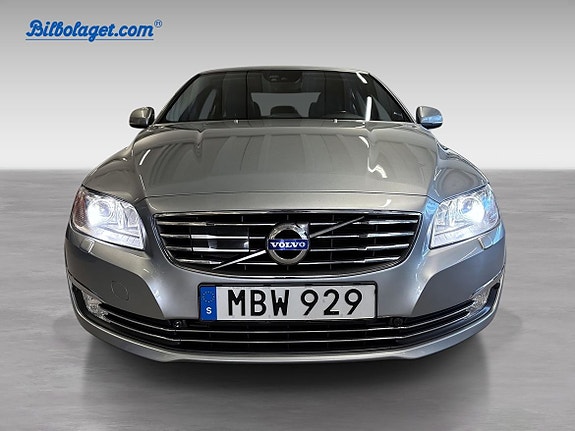 Volvo S80 2 of 17