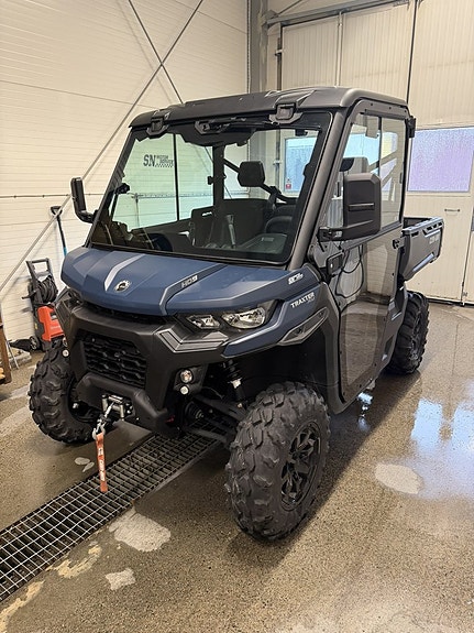 Can-Am Traxter HD9 Momsad