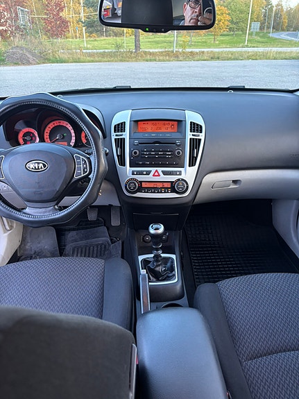 Kia Ceed 5 of 7