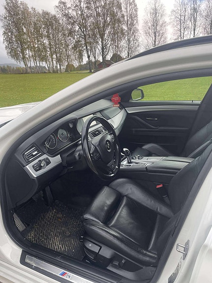 BMW 520d 5 of 6