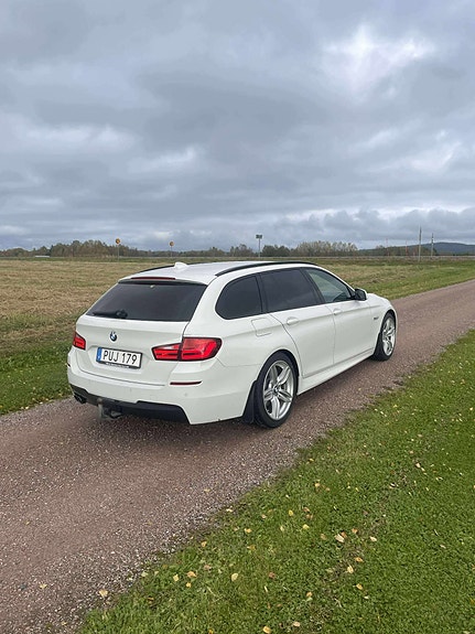 BMW 520d 3 of 6