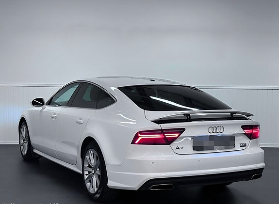 Audi A7 8 of 25