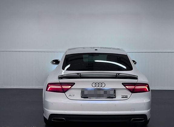 Audi A7 9 of 25