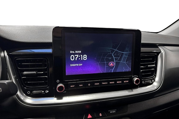 Kia Stonic 2 of 2
