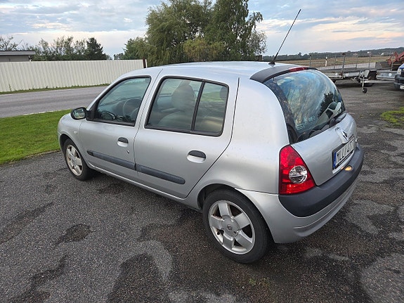 Renault Clio 4 of 6