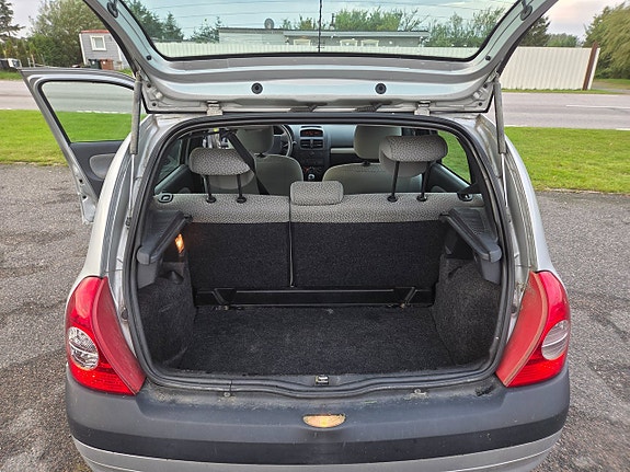 Renault Clio 6 of 6