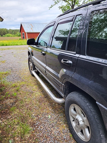 Jeep Grand Cherokee 6 of 6