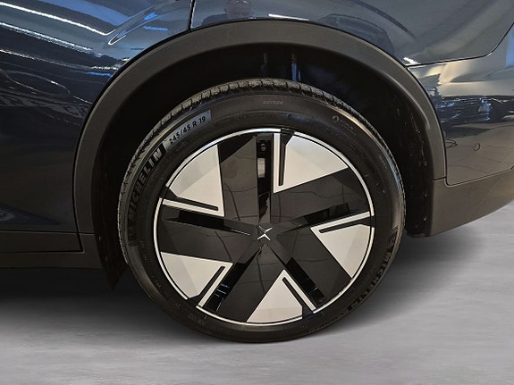 Polestar 2 12 of 13