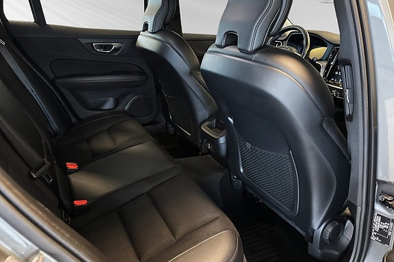 Volvo V60 11 of 25
