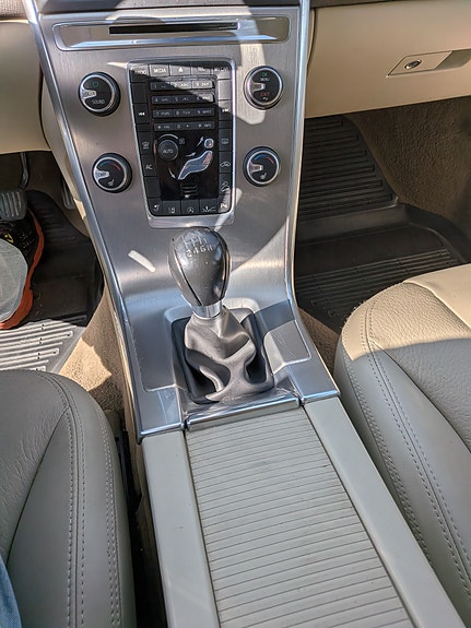 Volvo XC60 16 of 30