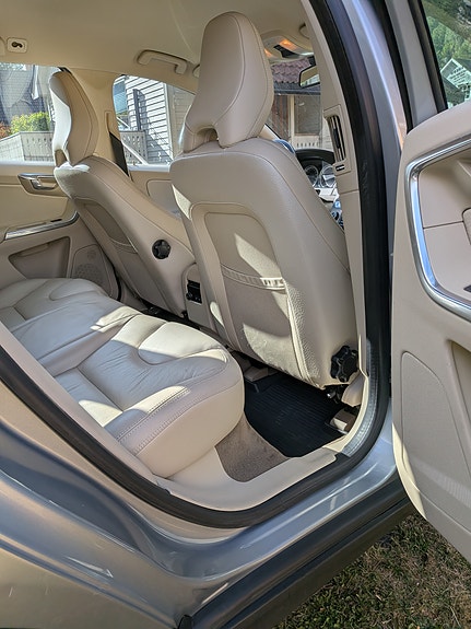 Volvo XC60 22 of 30