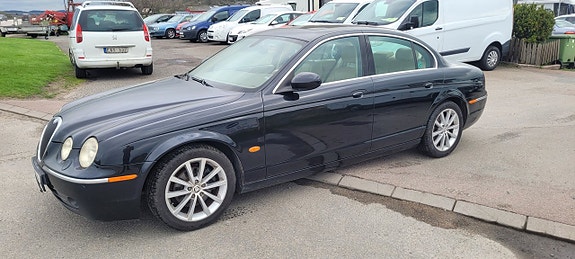 Jaguar S-TYPE