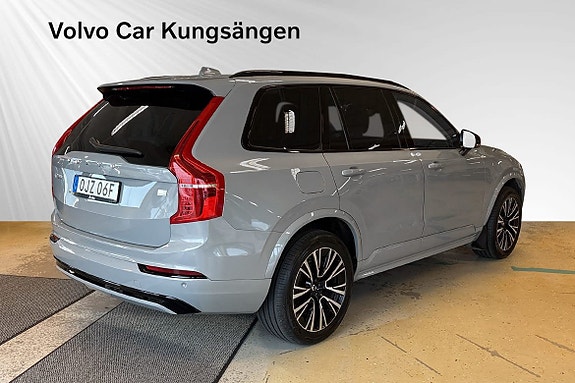 Volvo XC90 5 of 29