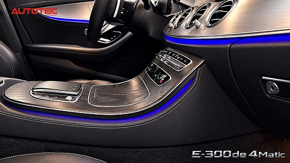 Mercedes-Benz E300 22 of 26
