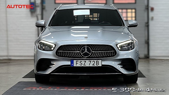 Mercedes-Benz E300 2 of 26